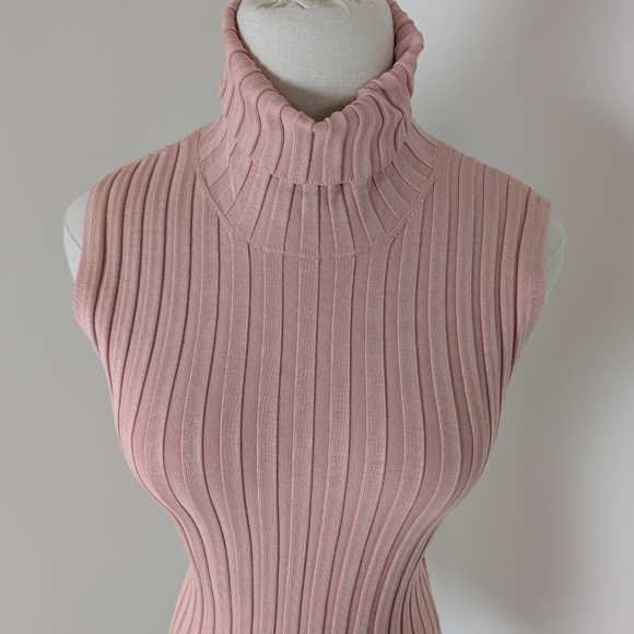 Silk Ribbed Turtleneck Sleeveless Fitted Tight Tank Top Shirt - Picture 10 of 12